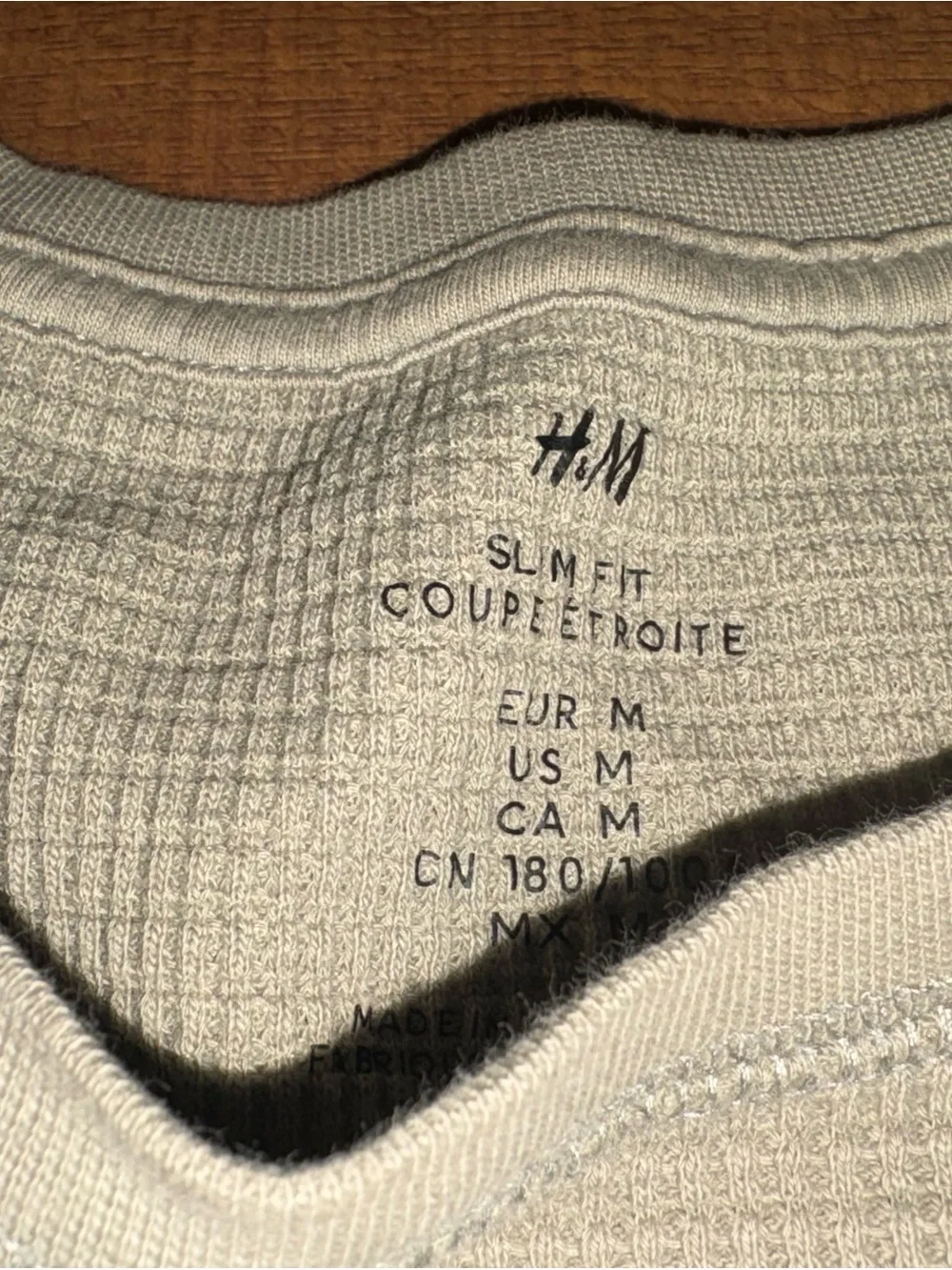 H&M Men's Slim Fit Waffle Knit Long Sleeve Thermal Shirt (Size Medium)